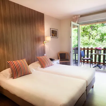 Les Trois Soleils Отель 4*