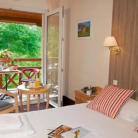 Hotel Les Trois Soleils 4*