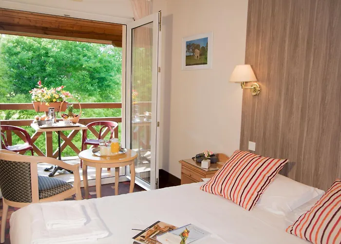 Les Trois Soleils Otel